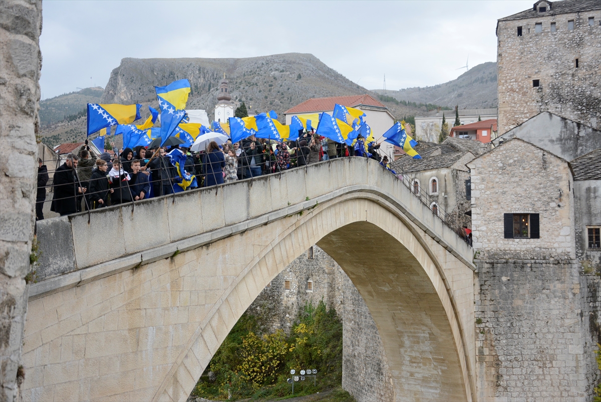 Mostar danas obilježeva 29 godina od rušenja Starog mosta